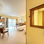 Pyr & Pool Private Lägenhet *