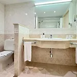 Lägenhet Pyr & Pool Private *