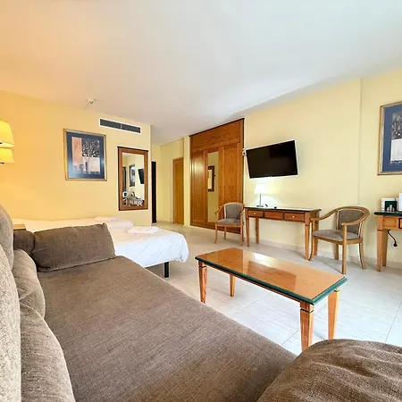 Pyr & Pool Private Fuengirola