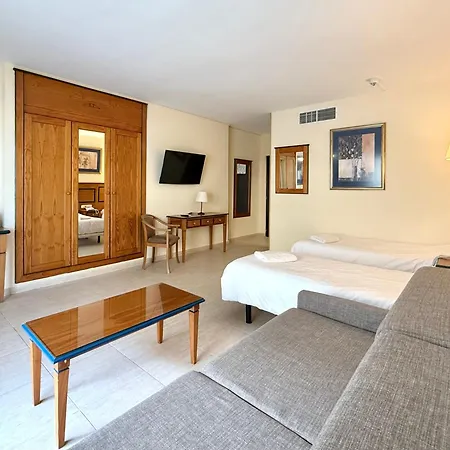 Pyr Beach&pool Private Fuengirola