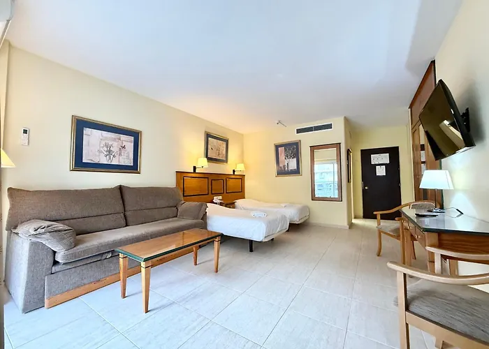 דירה Pyr & Pool Private פואנגירולה