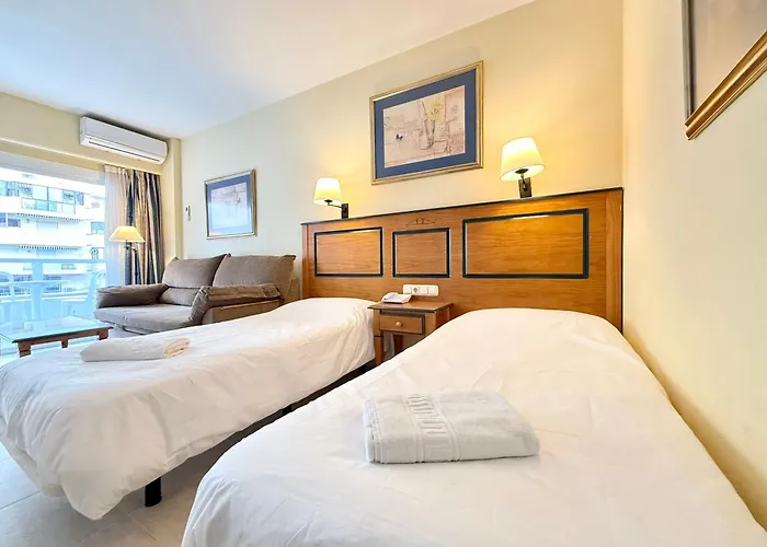 Pyr & Pool Private פואנגירולה