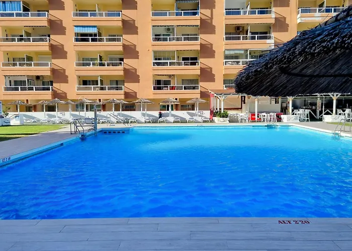 Pyr & Pool Private * Fuengirola